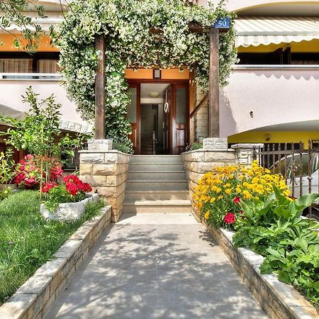 Apartment Roko Umag Exterior photo